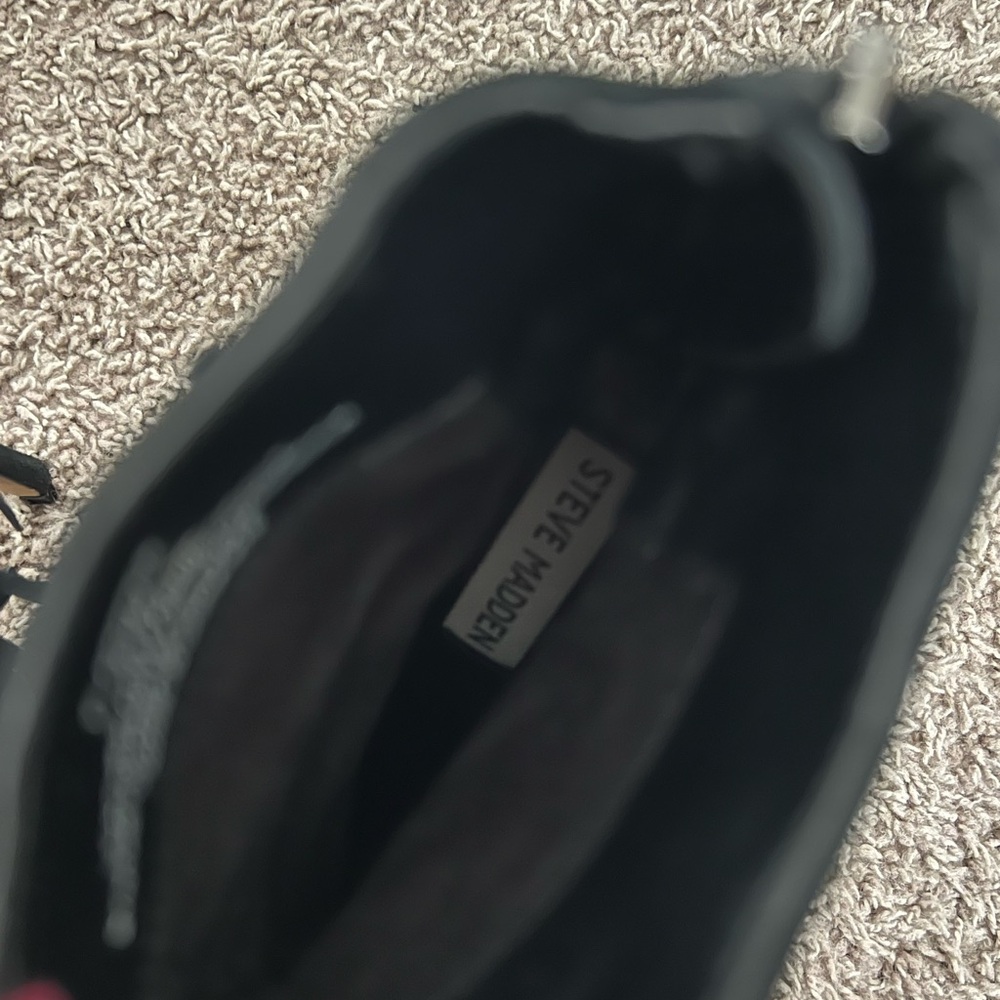 heels - Picture 4 of 5